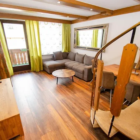 Penthouse Eightyone By All In One Apartments Kaprun Exterior photo