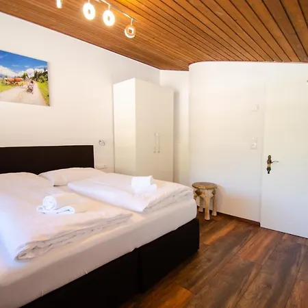Penthouse Eightyone By All In One Apartments Kaprun Exterior photo