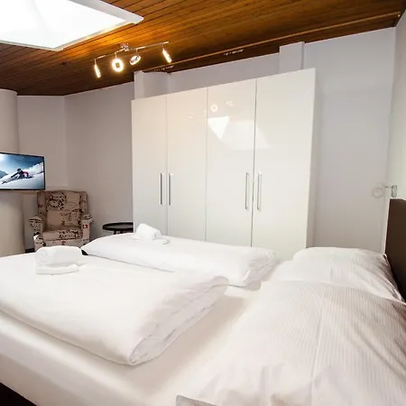 Penthouse Eightyone By All In One Apartments Kaprun Exterior photo